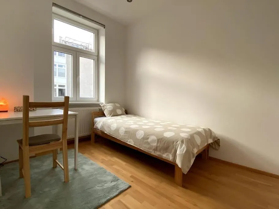 Wohnung In Rudolfsheim-Fuenfhaus Vienna Austria
